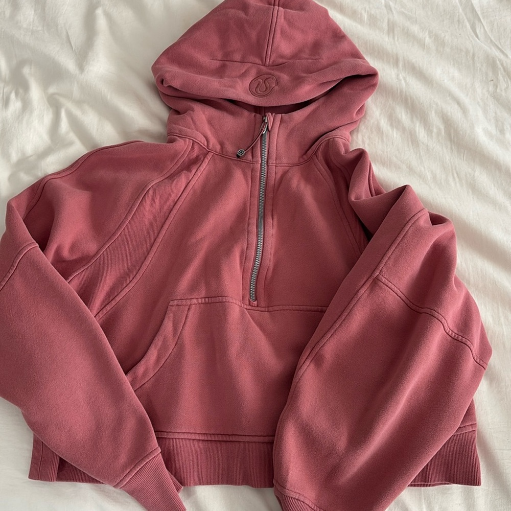 Rose scuba sweatshirt with hood